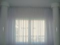 Cortinas de tecido dentro da sanca de gesso